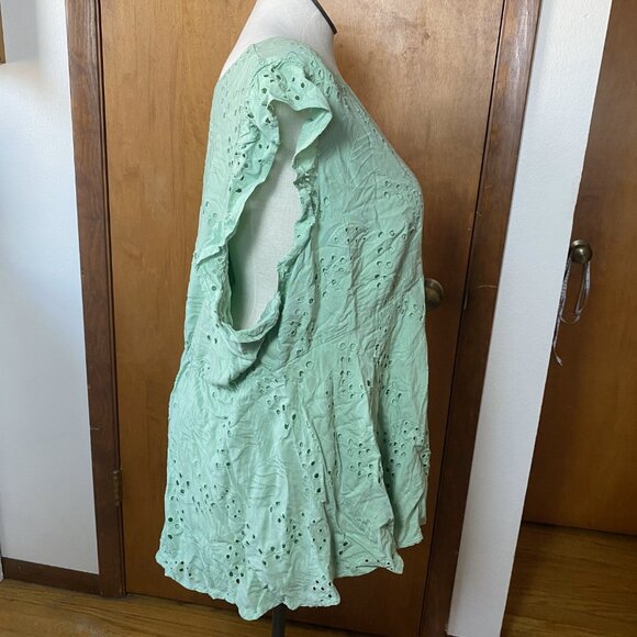GUC Torrid 4X Green Eyelet Ruffle Sleeve Babydoll Top - Picture 6 of 9